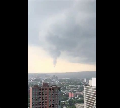 Damaging wind gusts of up to 60 m. . Brooklyn tornado